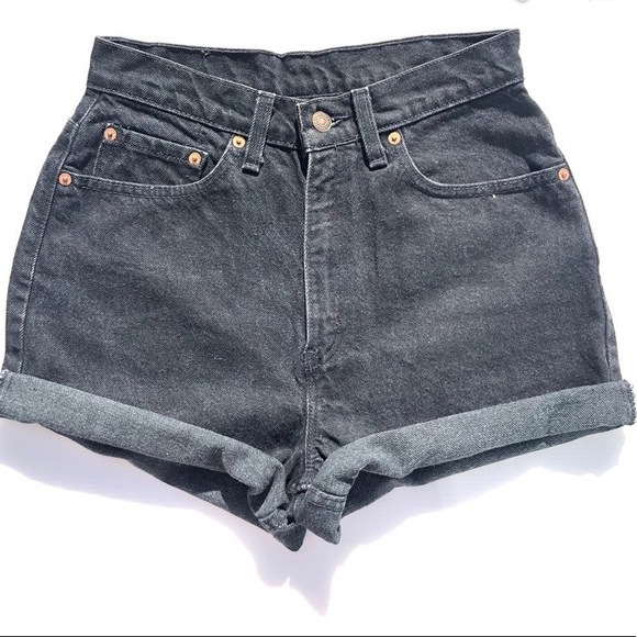 Vintage High Waisted Black Levi Shorts - (M-XXL) - Picture 2 of 3